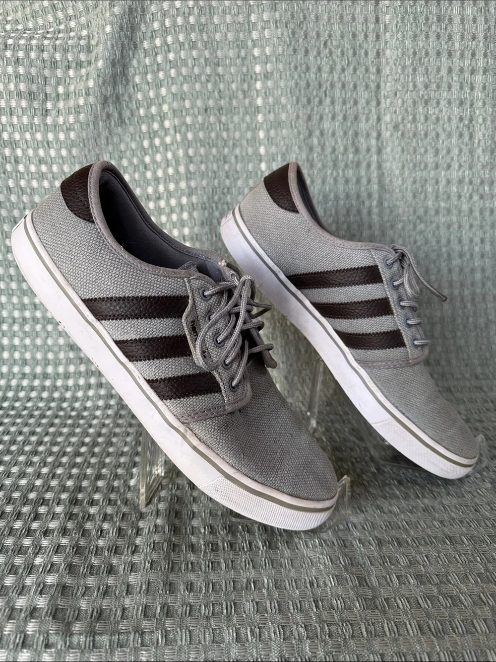 Adidas Seeley Skate Men's Casual Canvas Lace-Up Shoes - Gray with Black Stripes